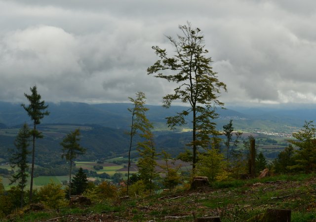 … wie auch der Blick vom Hohen Meißner mit einzelnen Sonnenflecken